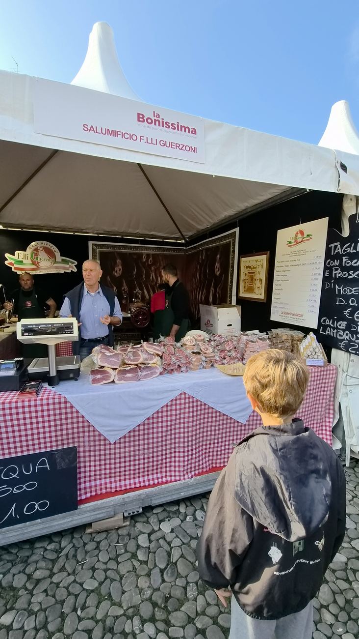 The Bonissima stand in Piazza Grande